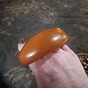 Bakelite bracelet DVF